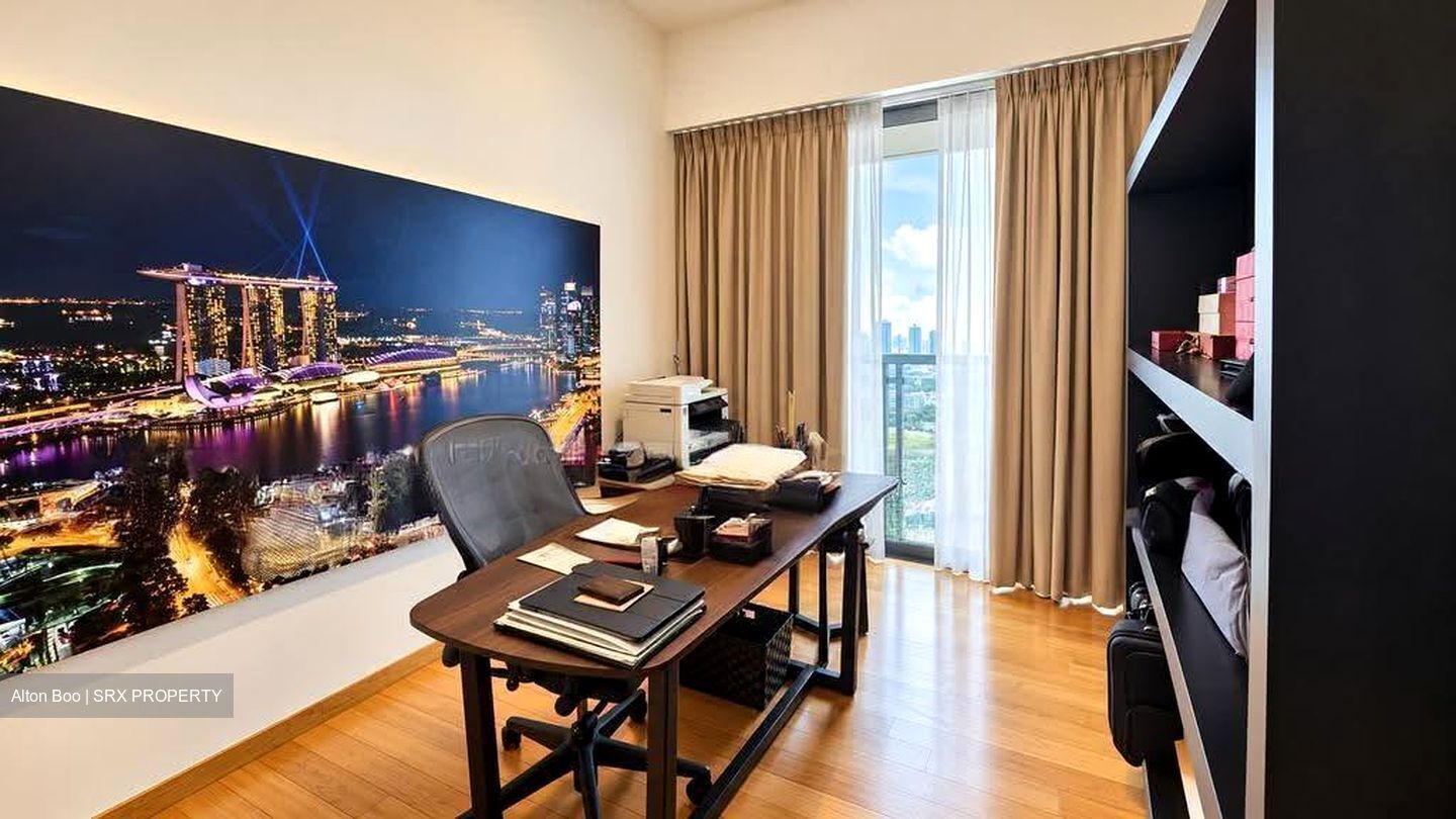 Marina Bay Residences (D1), Condominium #637348291